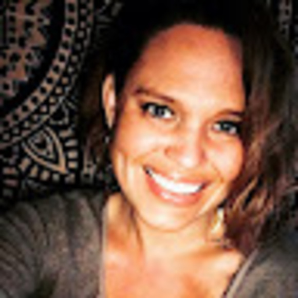 Meet your Posher, Shea - Picture 1 of 1